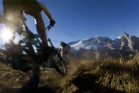 Un nouvel événement à travers les Dolomites