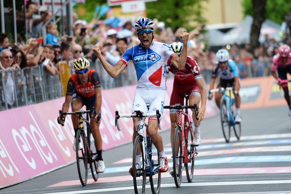 Thibaut Pinot gagne son étape au Giro