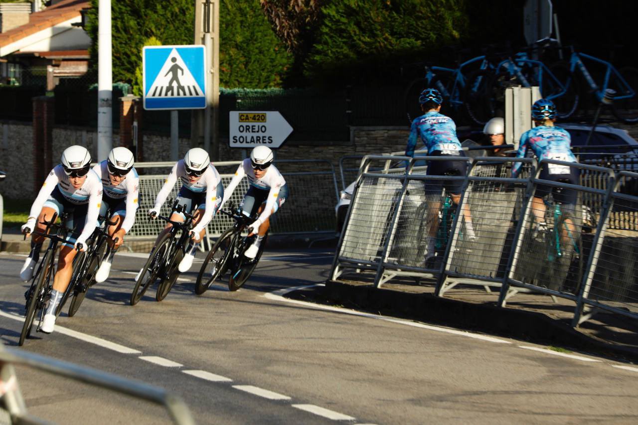 Re Tape Vuelta Femme La Trek Segafredo Remporte Le Clm Par Quipes