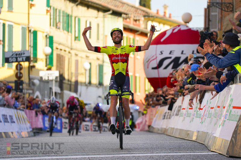 Etape De La Coppi E Bartali Alexis Gu Rin S Impose Velo