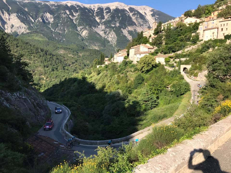 2500 coureurs au départ de la Santini GF Mont Ventoux ...