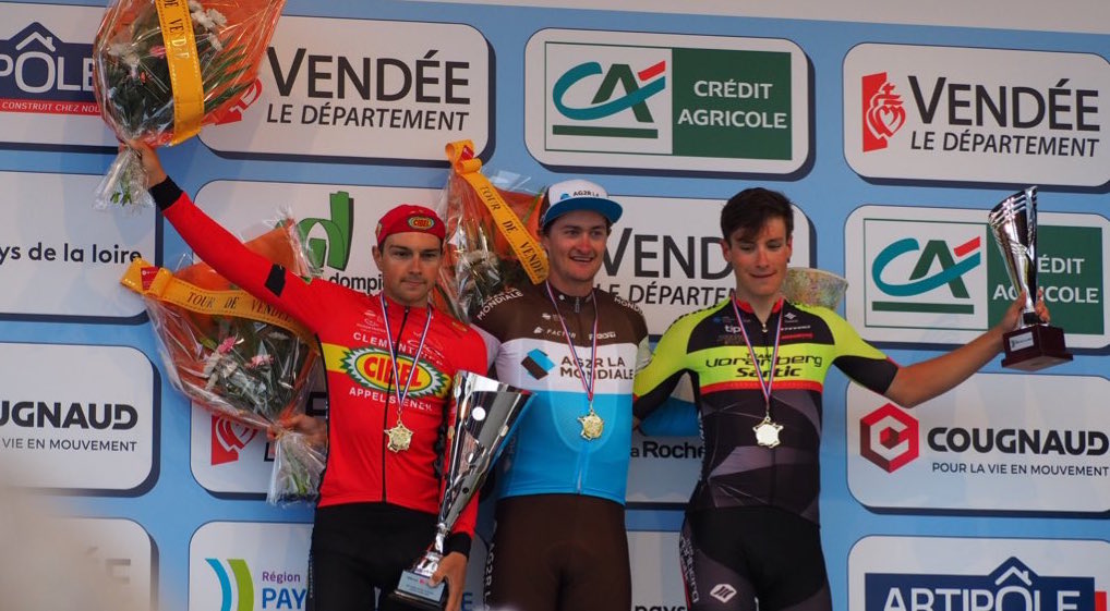 Nico Denz sur le podium du Tour de Vendée