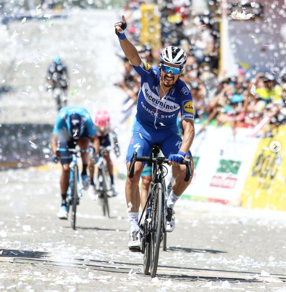 Julian Alaphilippe aux Strade