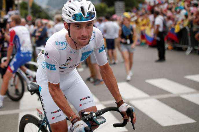 Pierre Latour avec le maillot blanc sur le Tour de France 2018