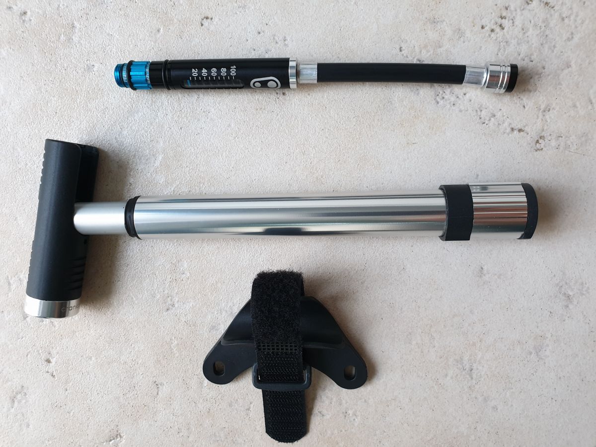 Crank Brothers Klic HV Jauge Cadre Pompe avec gonfleur