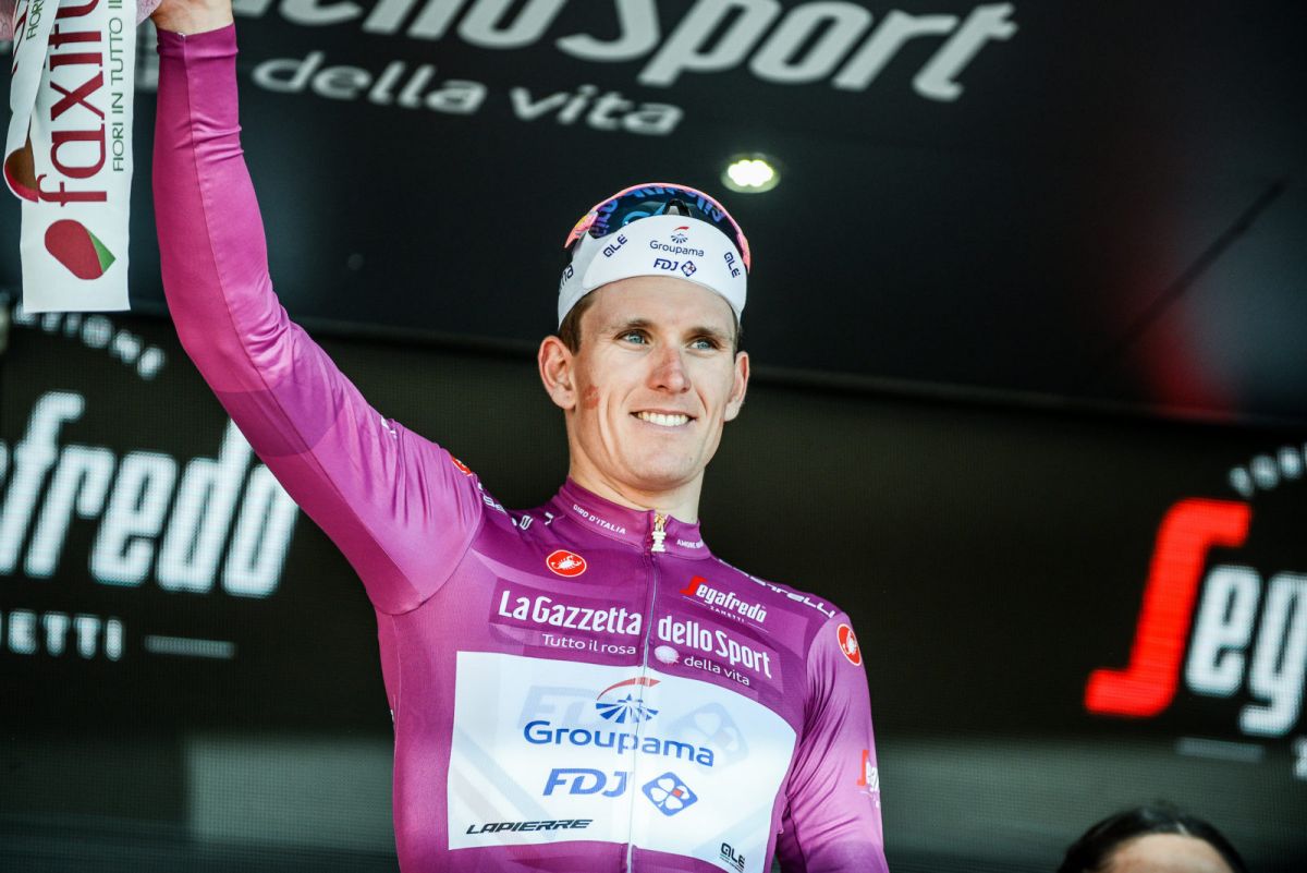 Arnaud Démare, porteur du maillot cyclamen sur le Giro 2019