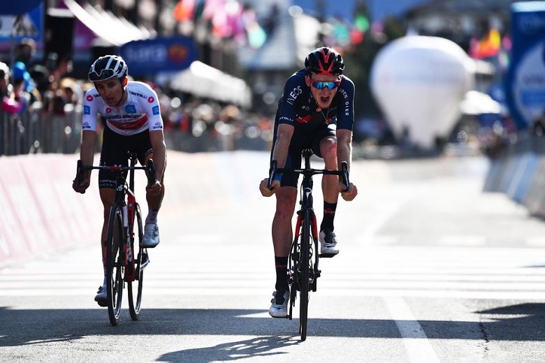 Geoghegan Hart et Hindley se jouent la victoire en dernière semaine du Giro 2020