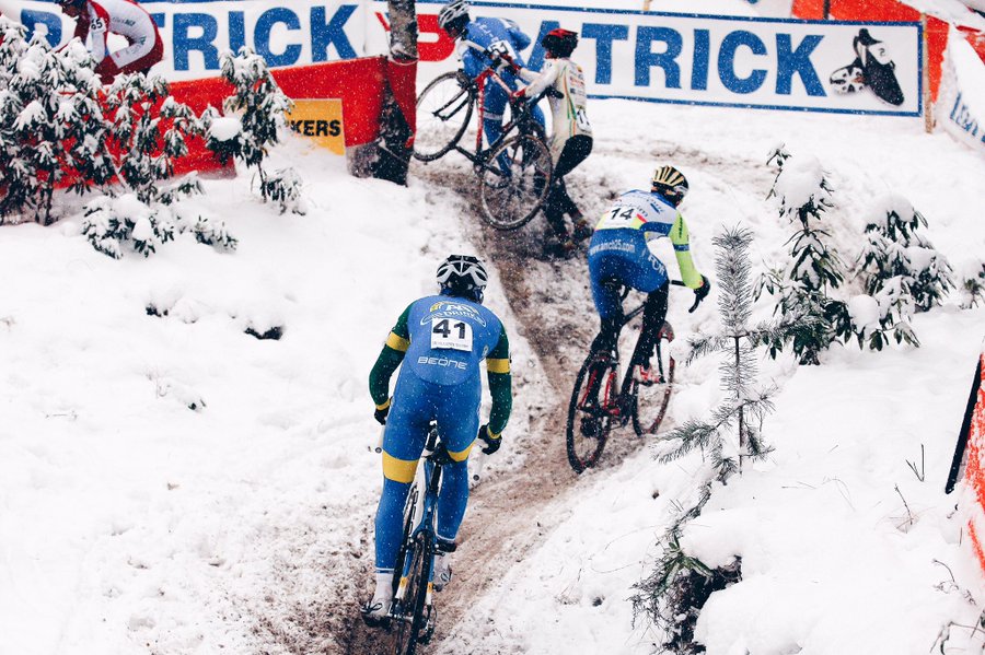 Le cyclo cross peut désormais se disputer sur neige