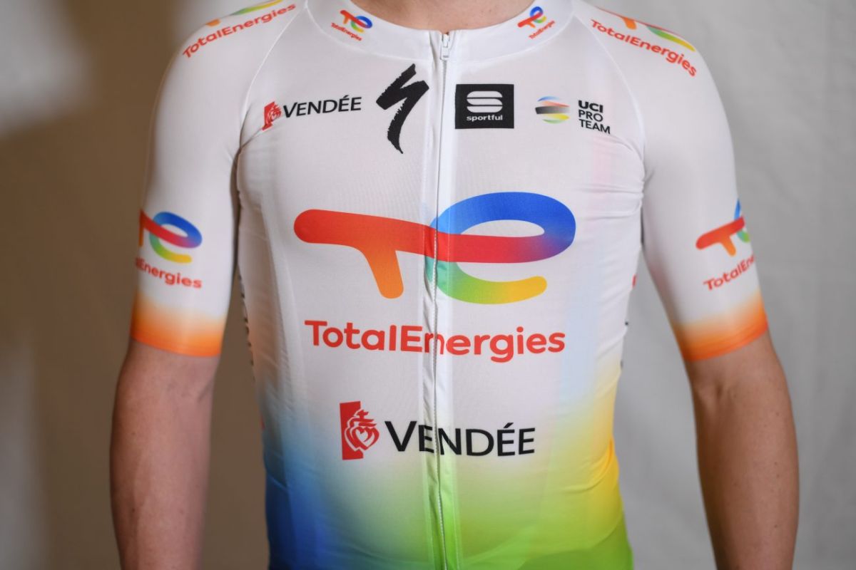 maillot totalenergies 2022