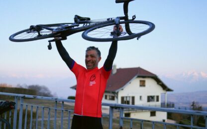 Ultra-dénivelé à vélo : un amateur bat un record mondial totalement fou