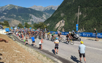 Dans la traversée des Alpes, les coureurs ont été accablés par la chaleur / Pierre_Bn / Flickr via Wikimedia Commons