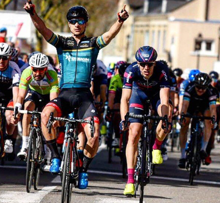 Roy Jans tout en maîtrise Velo 101