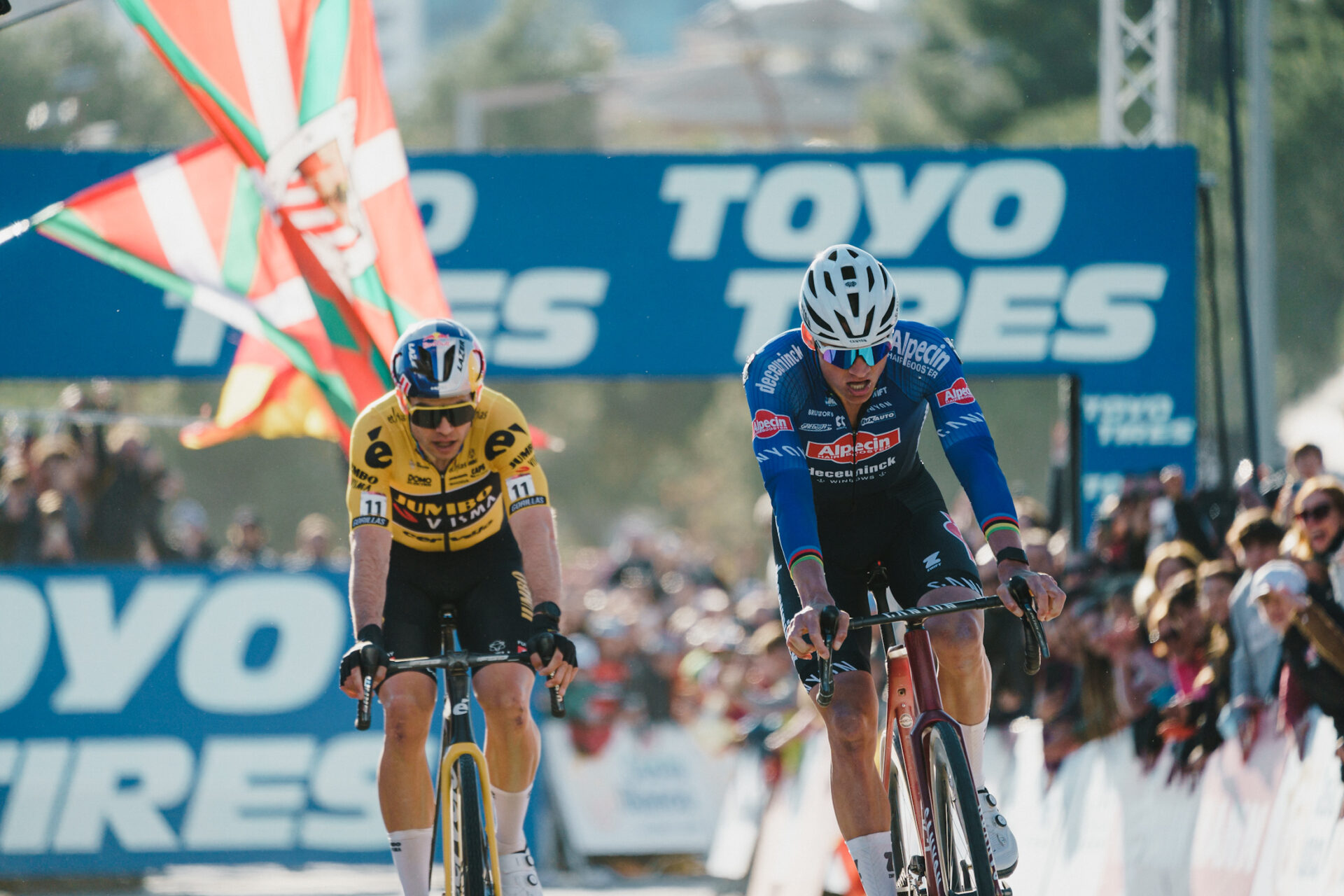 Cyclo-cross : Mathieu Van Der Poel Vainqueur à Benidorm, Il Devance ...