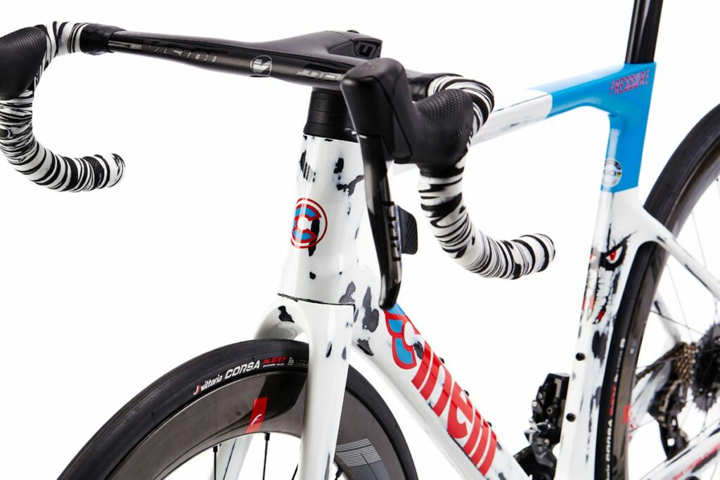 Le Cinelli pressure dans une livrée spéciale Colpack Team Edition 2023