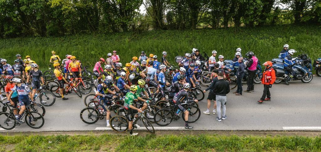 tour de bretagne 2023 chute