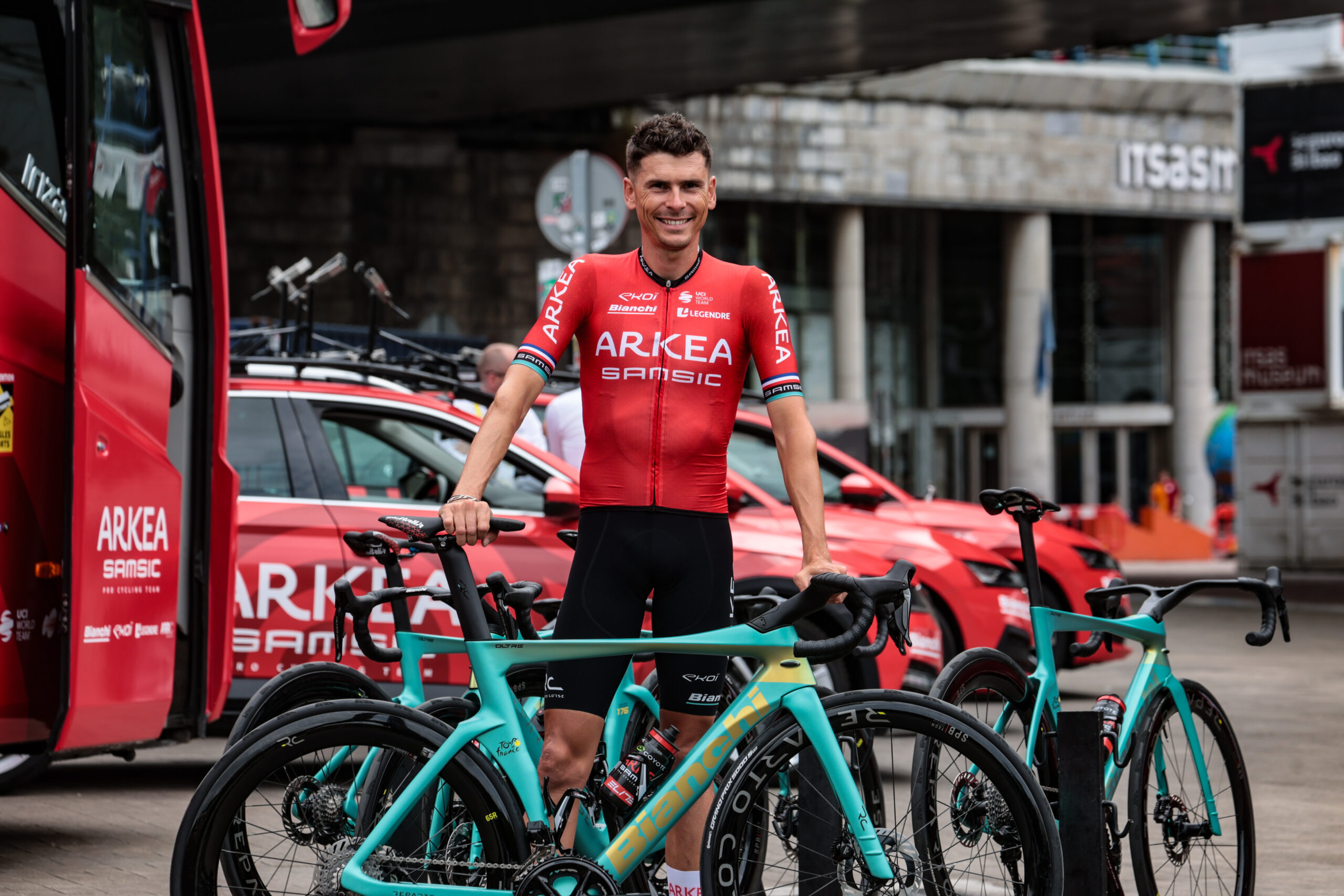 Le Bianchi Oltre RC spécial Tour de France Velo 101