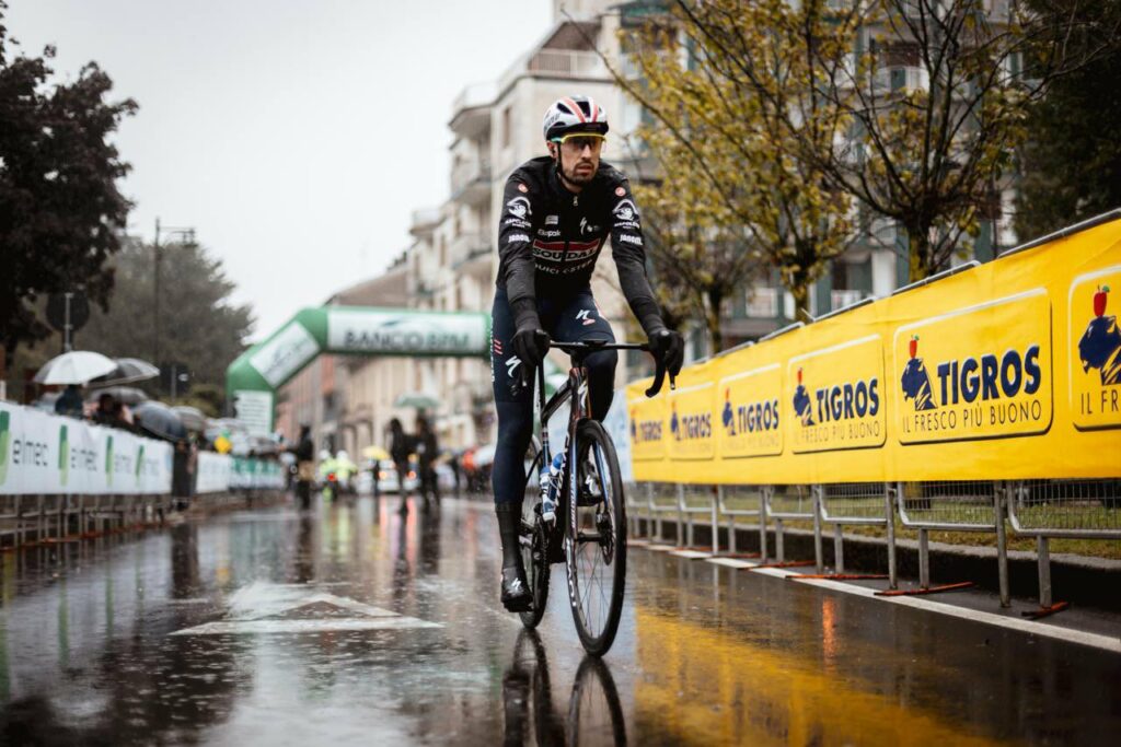 Stopee 3 vallées varésines : la course stopée en raison de la pluie - Velo 101